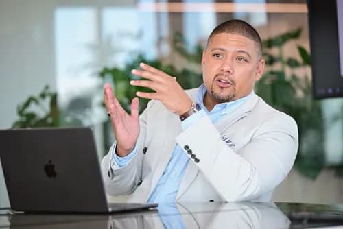 Sekunjalo dismisses SACTWU matter as irrelevant, 'waste of union funds'