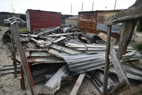 Khayelitsha shack fire: Family of three perishes in early morning blaze