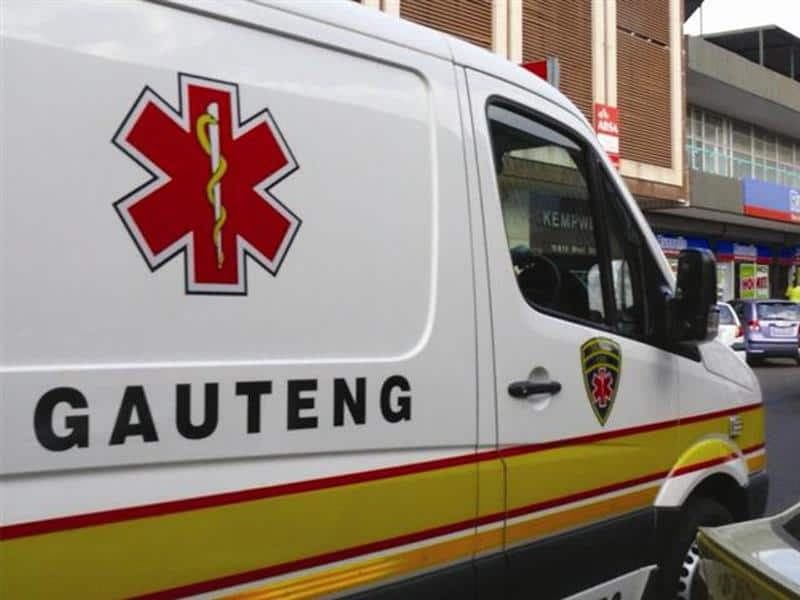 Gauteng ambulance crew shot at on N1 near Pretoria while transporting patient