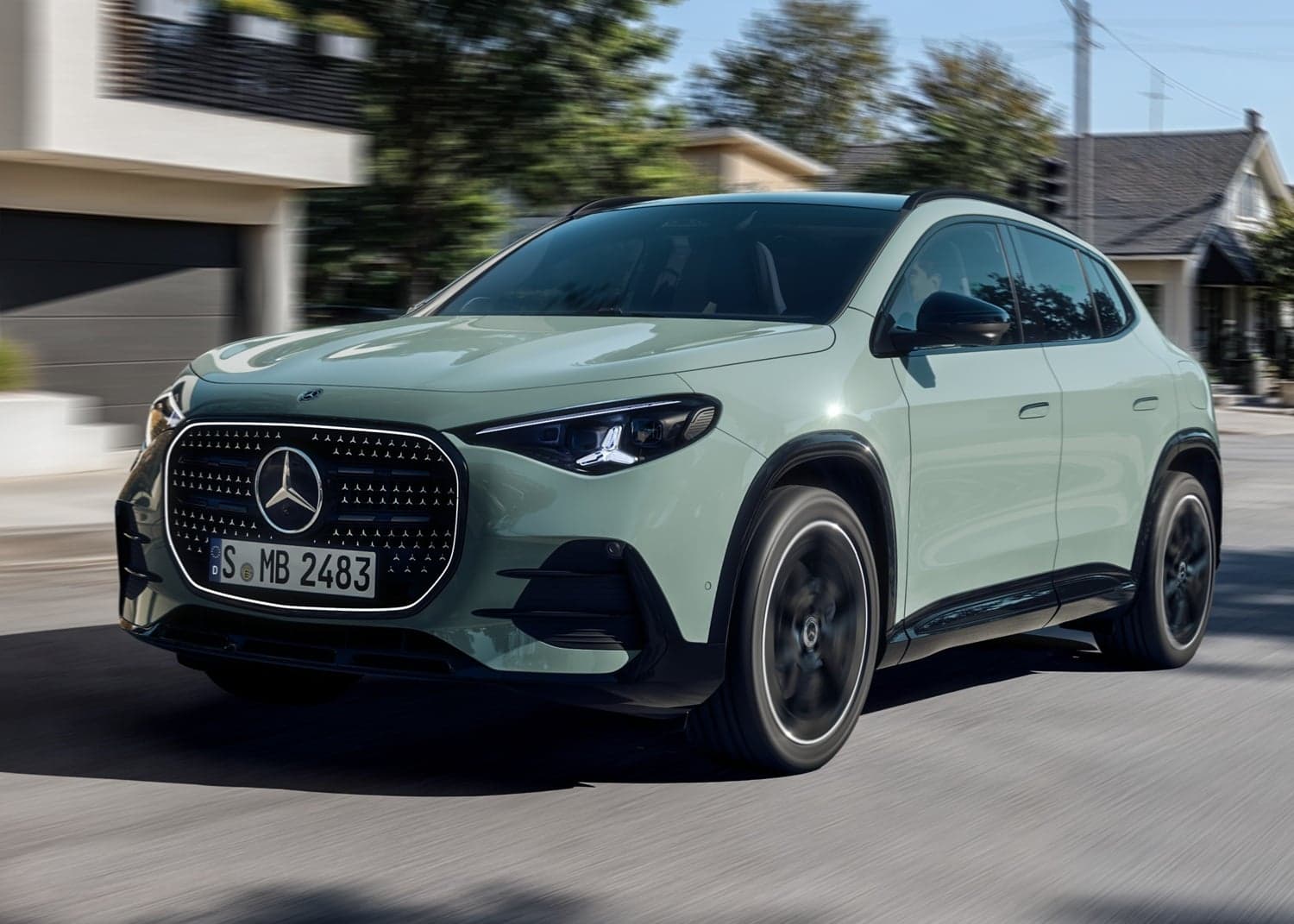 Mercedes-Benz removes covers from new-generation GLA