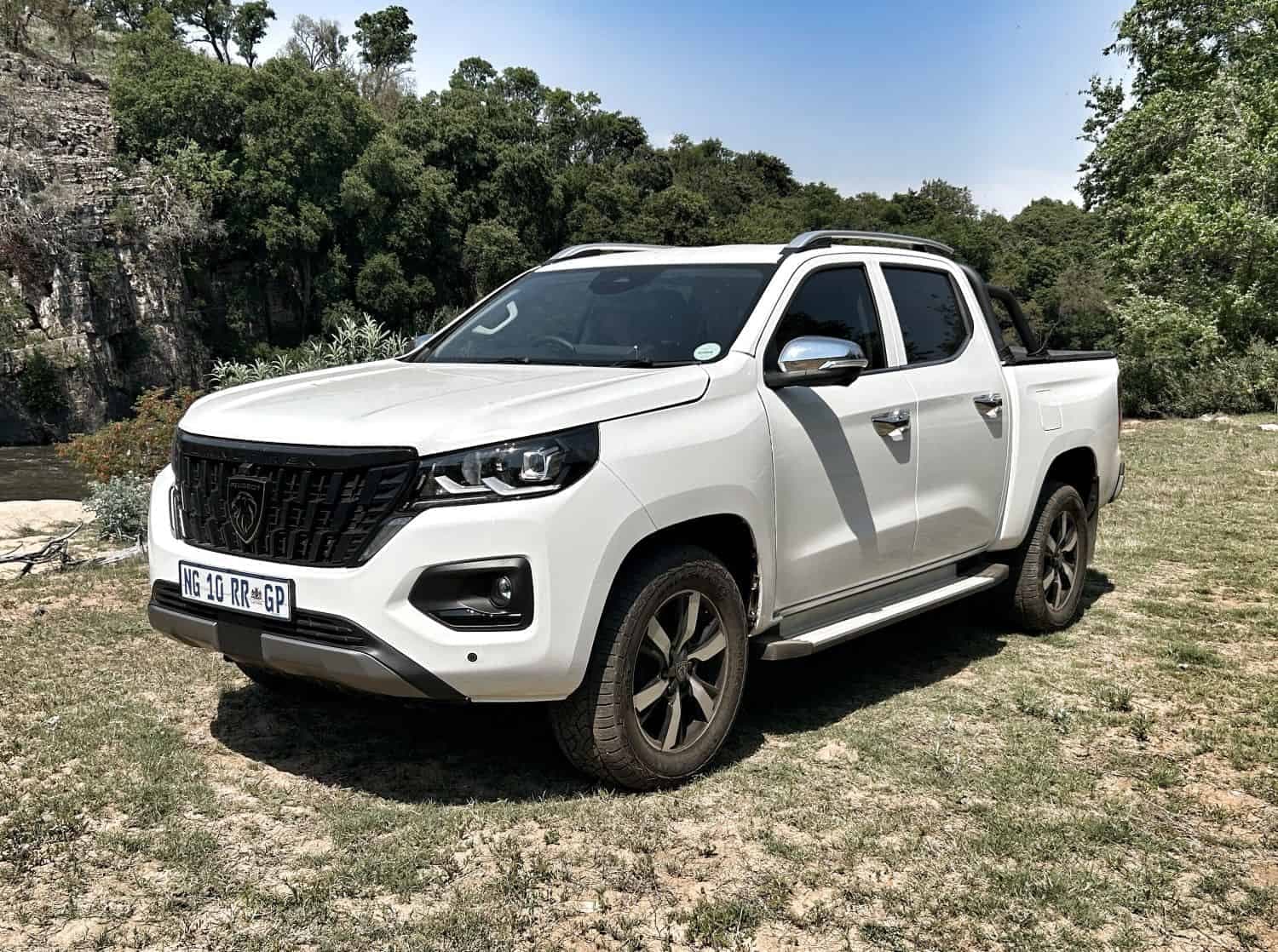 PODCAST: Peugeot Landtrek bakkie finally gets more oomph, but…