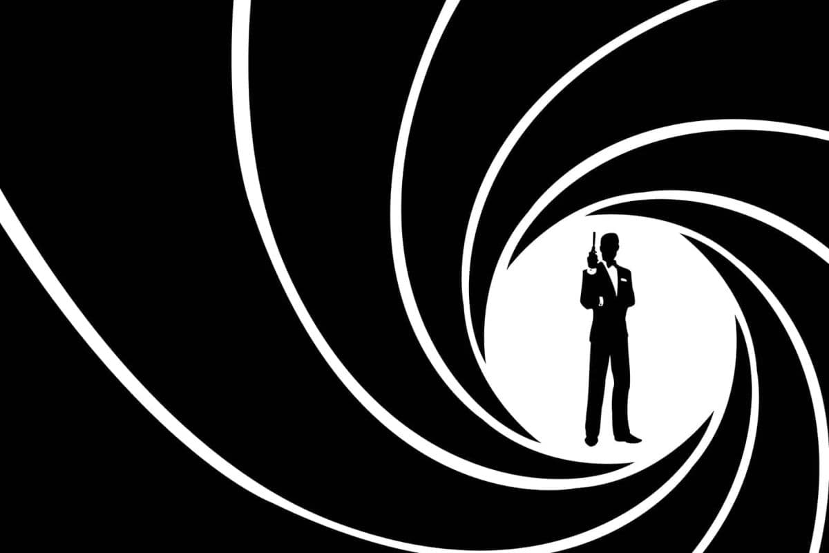 Dua Lipa’s husband Callum Turner favourite for James Bond 007 role