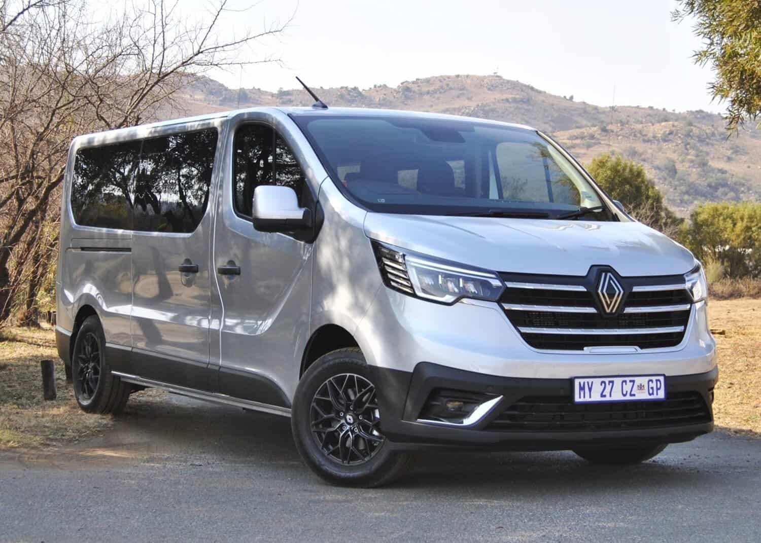 Renault Trafic returns to South Africa keen on disrupting segment flow