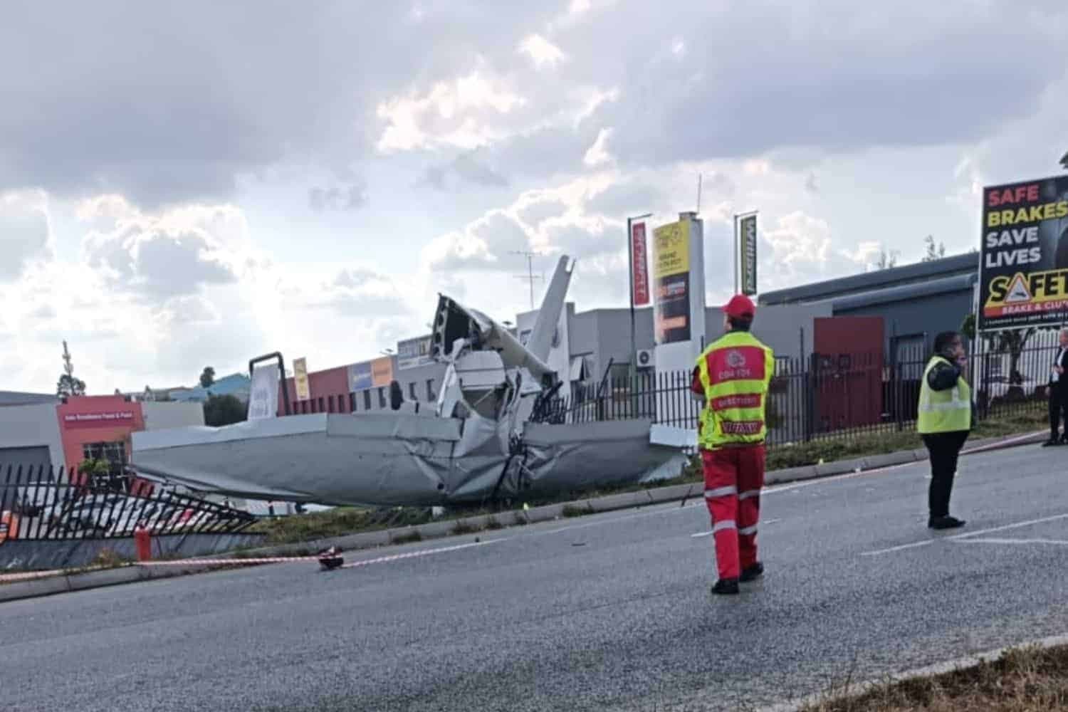 Cessna 172 crashes at Grand Central: Engine failure probe launched