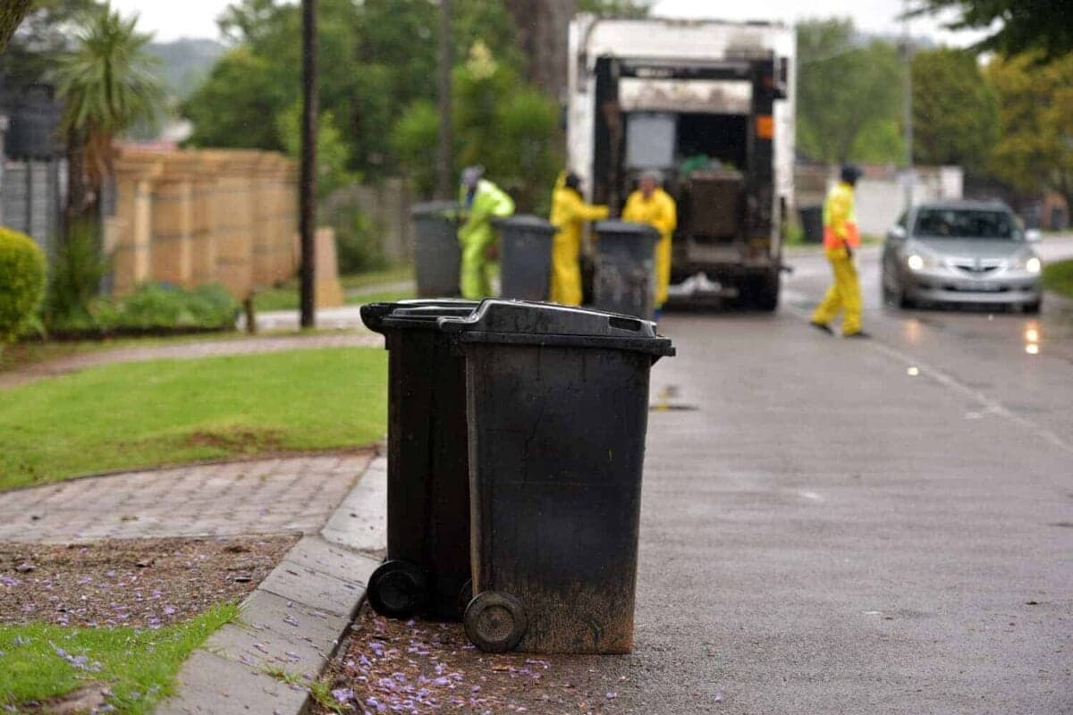Pikitup’s R85m monthly bill on rented vehicles