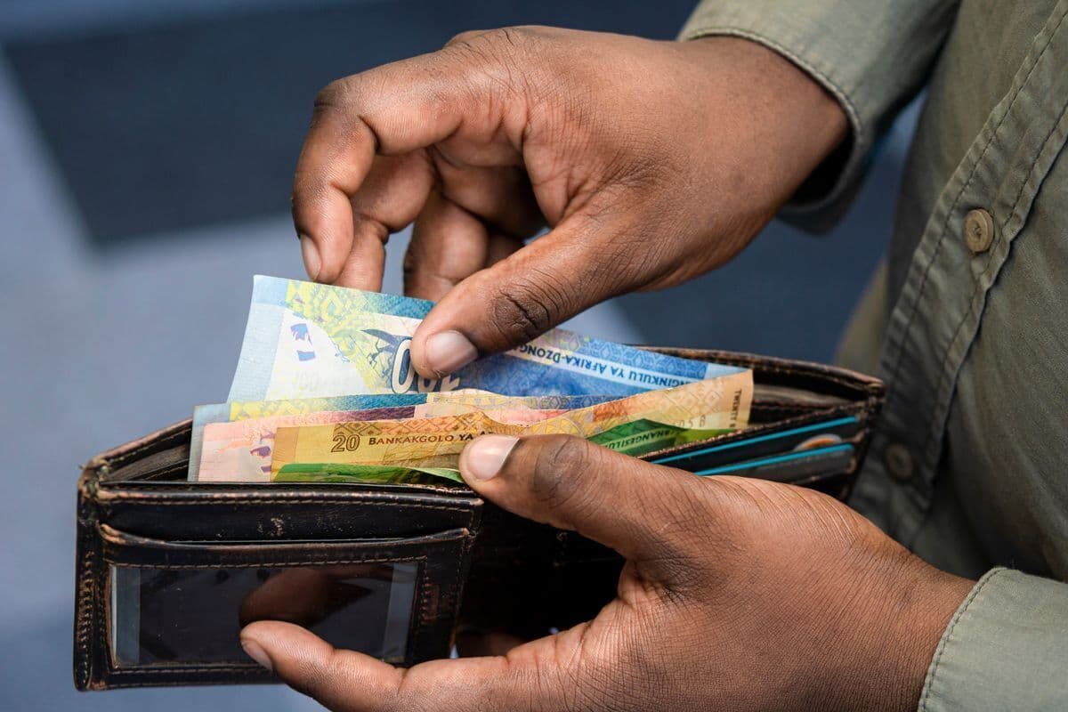 ‘We should be getting R10 000’: Pensioners compare SA pensions to other countries