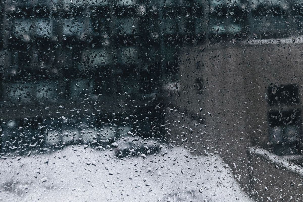 Weather: Morning frost, isolated showers and rain expected